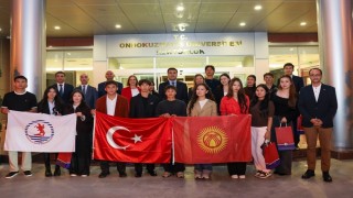 OMÜ'de Kırgız öğrencilerle başkonsolos buluşması