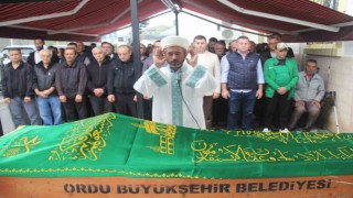 Ordu'da cesedi denizde bulunan balıkçı toprağa verildi