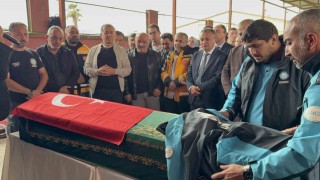 Organ nakli yolunda hayatını kaybeden hemşire gözyaşlarıyla uğurlandı