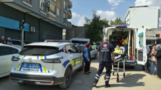 Otomobilin çarptığı 10 yaşındaki çocuk yaralandı