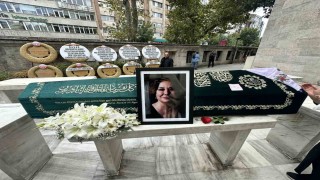 Oyuncu Gülsen Tuncer son yolculuğuna uğurlanıyor