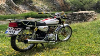 Park halindeki motosiklet çalındı