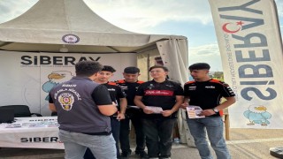 Polis 105 bin kişiye siber güvenliği anlattı