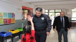 Polis öğrencilerle buluştu