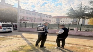 Polisten okul çevrelerinde huzur denetimi