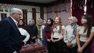 Prof. Dr. Hasari Çelebi, Kahtalı gençlerle buluştu