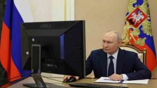 Putin, oyunu uzaktan kullandı