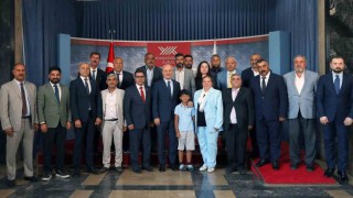 Roman gençlerin yükseköğretime erişimi YÖKte masaya yatırıldı