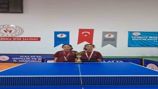 Şahinbeyin minik raketlerinden bölge ikinciliği