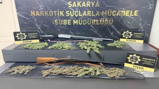 Sakarya'da uyuşturucu operasyonu: 2 şüpheliden biri tutuklandı