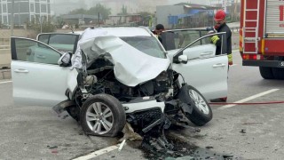 Samsunda SUV araç direğe çarptı: 1 ölü, 3 yaralı