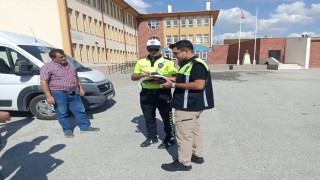 Sandıklı'da okul çevreleri ve öğrenci servisleri denetlendi