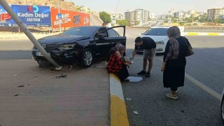 Şanlıurfada iki otomobil çarpıştı: 1 yaralı