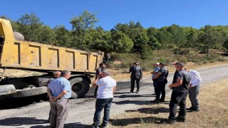 Şaphanede Değirmendere köyü yolunda bakım ve onarım çalışması