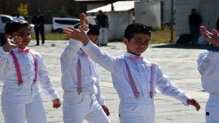 Sarıkamış'ta İlköğretim Haftası coşkuyla kutlandı