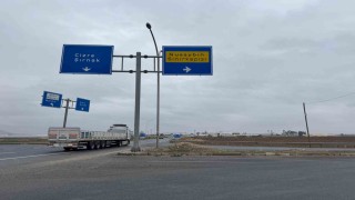 SDGnin fesih kararı sonrası Nusaybin Sınır Kapısında beklenti arttı