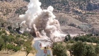Siirt-Pervari yolunda kontrollü patlatma kamerada