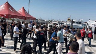 Silivride gergin anlar: Basın mensuplarına saldırı kamerada