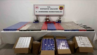 Simavda jandarmadan kaçakçılık operasyonu, binlerce paket sigara ve makaron ele geçirildi