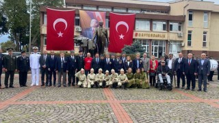 Sinop'ta Gaziler Günü yürüyüşü