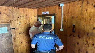 Sinopta tarihi camide şüpheli olay: Elektrik hattı kesildi, imam odasının kapısı zorlandı