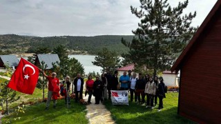 Sivas-Tokat sınırında doğayla iç içe yürüyüş