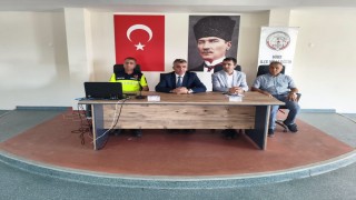 Söke'de öğrenci servis şoförleri ve rehber personele trafik eğitimi