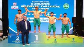 Sultangazide 2. Uluslararası Karakucak Güreş Turnuvası düzenlendi