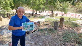 Tarihi mezarlıktaki ok işaretli mezar taşı çalındı