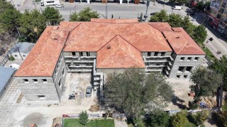 Tarihi öğretmenevinde restorasyon çalışmaları devam ediyor