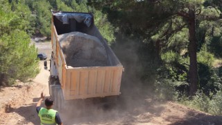Tarsus’ta Kırsal Mahallelerde Yol Çalışmaları Sürüyor