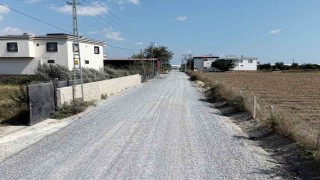 Tarsus'ta tarımsal ulaşım için 4 bin 200 metrelik yol yenilendi