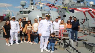 TCG Karataş gemisinde personelin ailesi ağırlandı