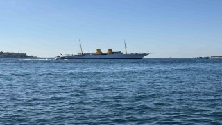 TCG Savarona eğitim gemisi İstanbulda