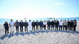 Tekirova Sahili'nde deniz yaşamını koruma çalışmaları başladı