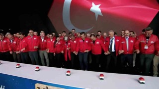 TEKNOFEST açılışında protokol halay çekti