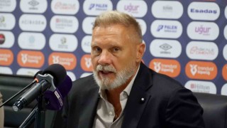Thorsten Fink: "Ben takımıma, kulübe ve şehre güveniyorum"