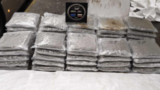 Tırda 57 kilogram esrar ele geçirildi