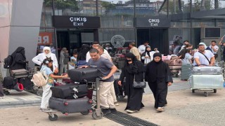 Trabzon Havalimanında uçak trafiği arttı, yolcu sayısı yerinde saydı