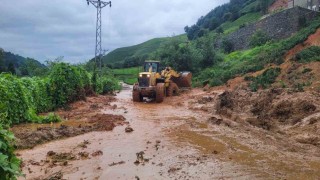 Trabzon'da etkili yağışın izleri siliniyor