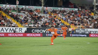 Trendyol Süper Lig: Corendon Alanyaspor: 2 Göztepe: 2 (Maç sonucu)