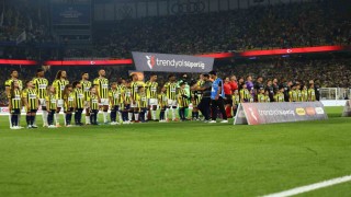 Trendyol Süper Lig: Fenerbahçe: 0 - Beşiktaş: 0 (Maç devam ediyor)