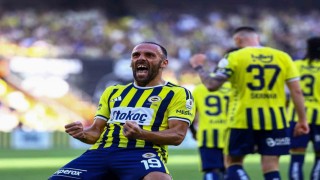 Trendyol Süper Lig: Fenerbahçe: 2 - Eyüpspor: 0 (Maç devam ediyor)