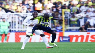 Trendyol Süper Lig: Fenerbahçe: 5 - Eyüpspor: 0 (İlk yarı)