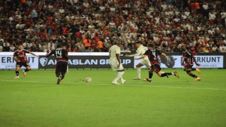 Trendyol Süper Lig: Gaziantep FK: 0 - Fenerbahçe: 0 (Maç devam ediyor)