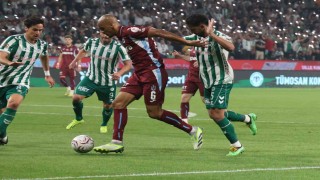 Trendyol Süper Lig: Konyaspor: 1 - Trabzonspor: 0 (İlk yarı)