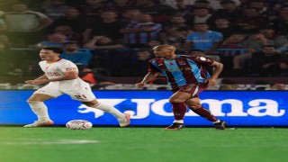 Trendyol Süper Lig: Trabzonspor: 3- Galatasaray:0 (İlk yarı)