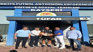 TÜFAD Kayseri Şubesinden Adem Çaka ‘hoşgeldin çiçeği