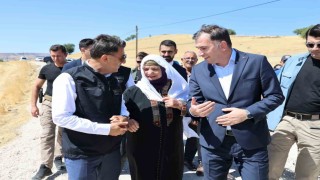 Tuncelide sıcak asfalt sevinci: Köy yolları modern standartlara kavuşuyor