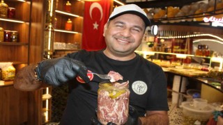 Türkiyede ilk: Pastırmanın turşusu yapıldı